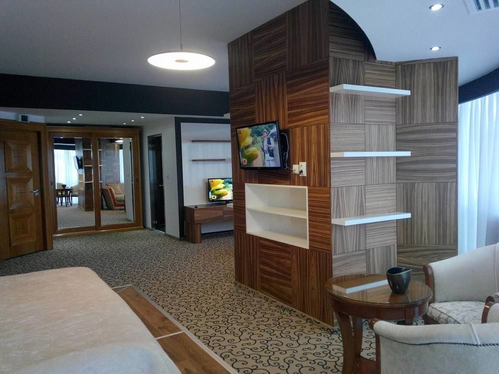 Hotel Oltenia Craiova Exterior foto